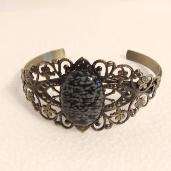OBSIDIAN SNOWFLAKE* CUFF BRACELET* ANTIQUED BRASS*HAND CRAFTED* - Picture 3 of 4
